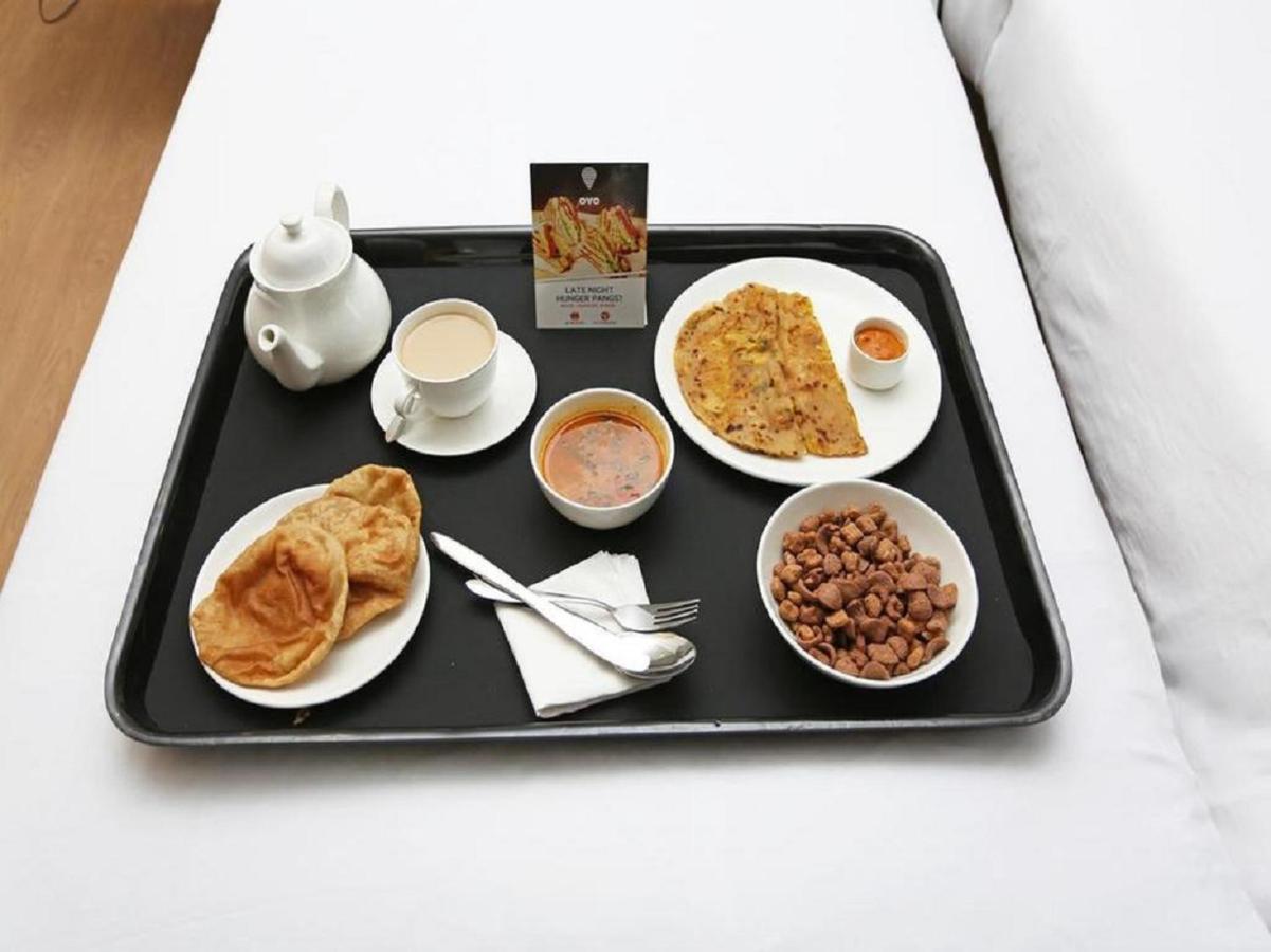 Triom Hotel 德里 外观 照片